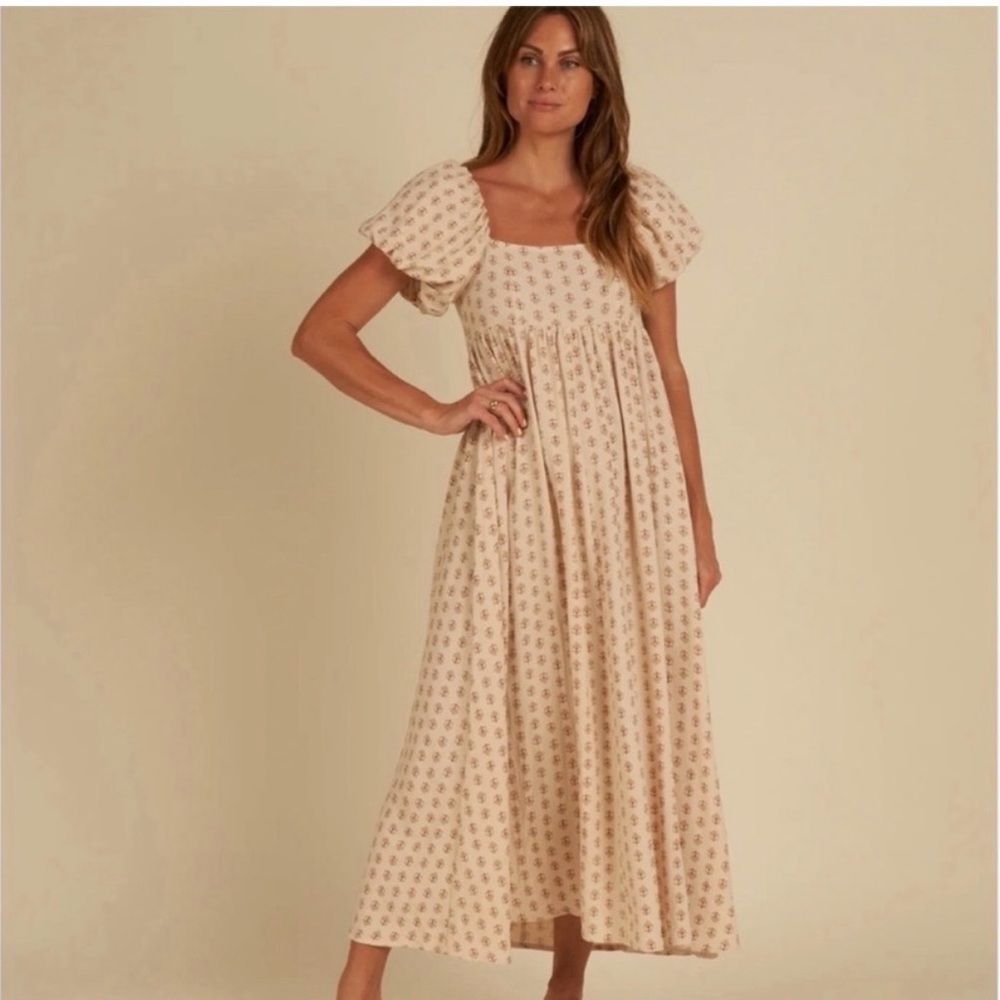 Rylee + Cru Cream Floral Apricot  Motif puff sleeve  Dress